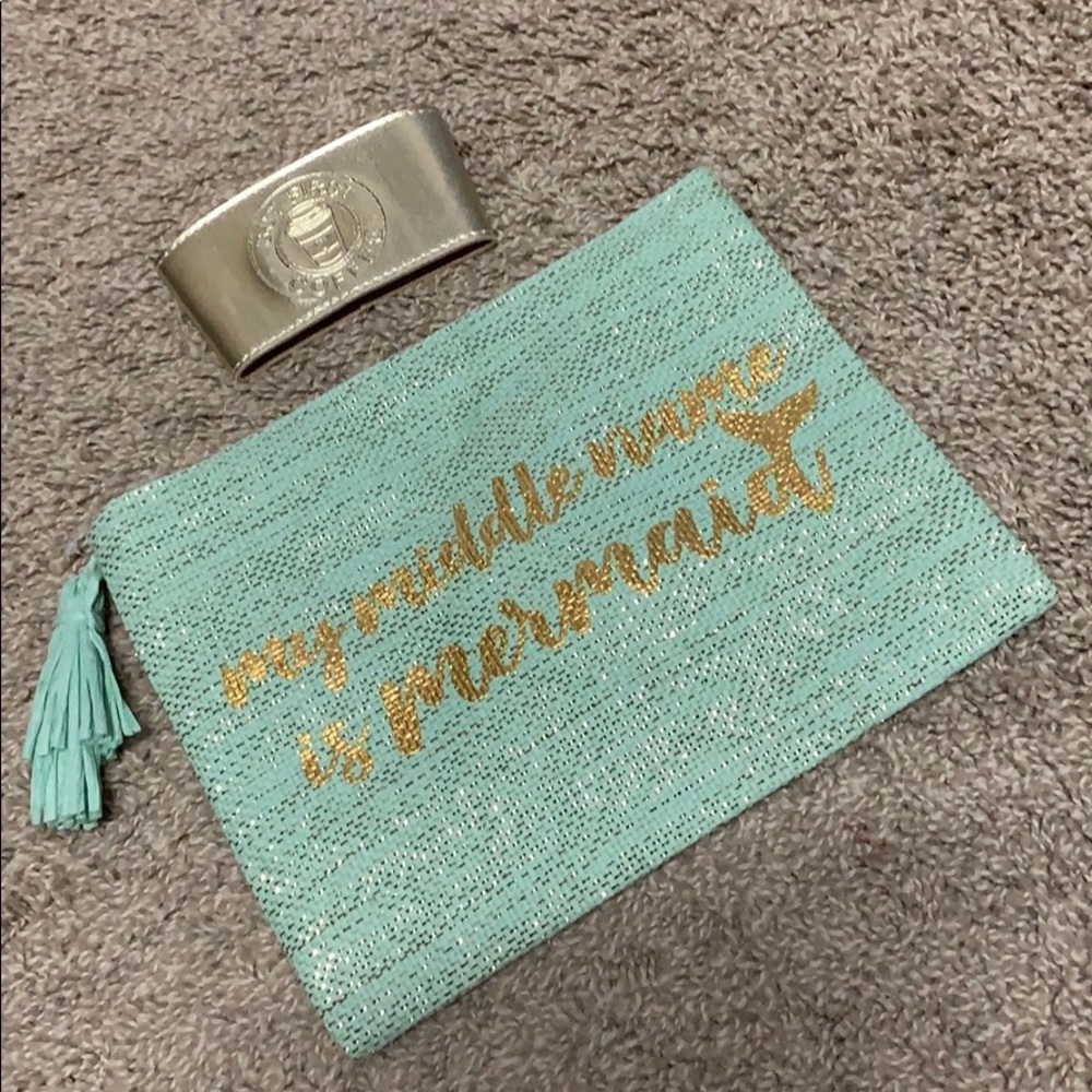Glittery Accessories Bag With Coffee Snug NWT